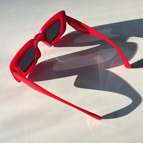 Red Inflated Sunglasses Bubble Square Sunglasses - Picture 3 of 6